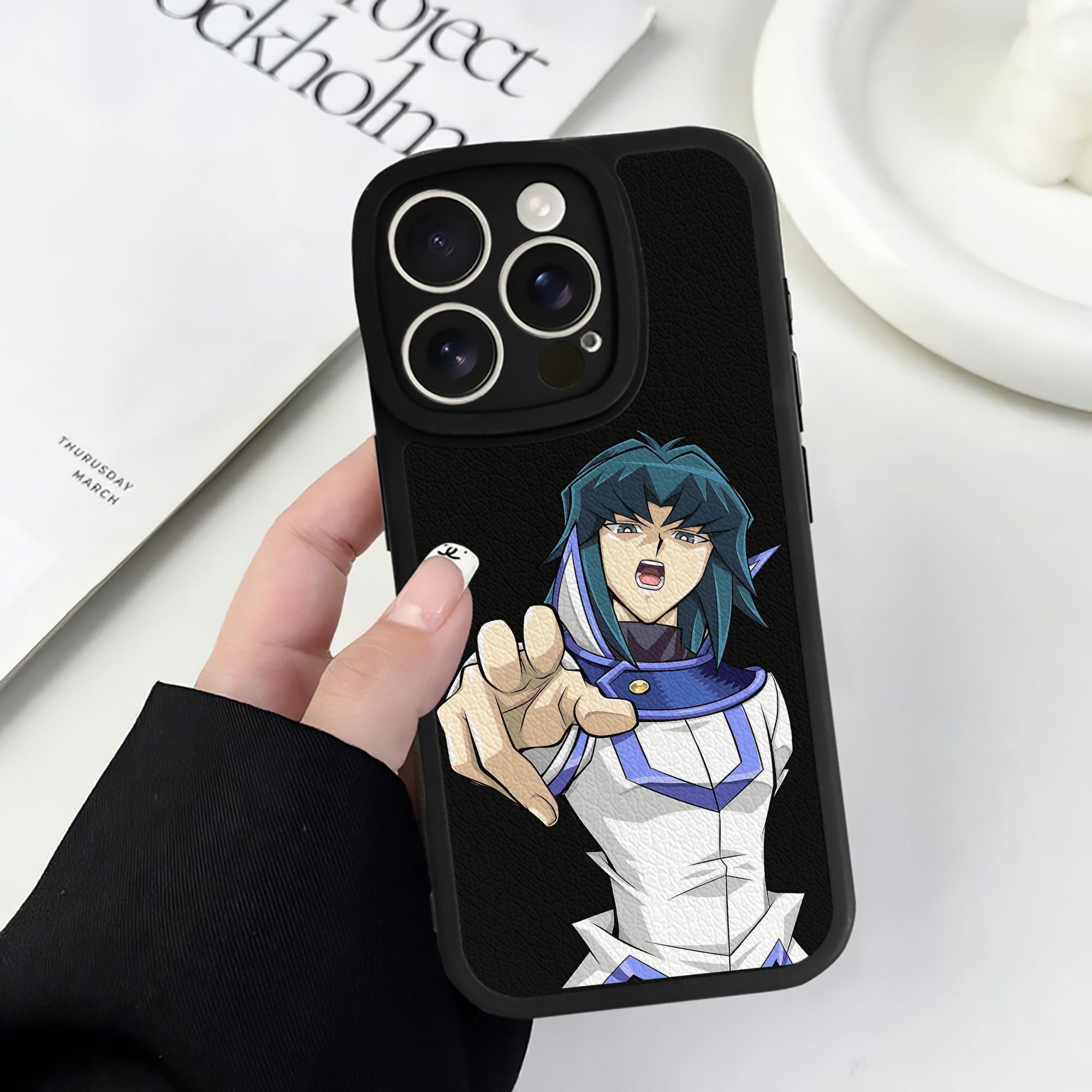 遊☆戯☆王 Yu-Gi-Oh! 【iPhone 16シリーズ対応】シリコンスマホケース（レザー調） 材質：シリコン